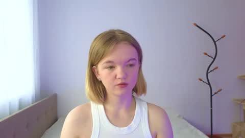 Snapshot of katebunnys chatting on 10, 6, 2026 katebunnys online show from 10, 6, 2026