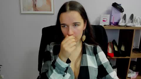 Kate  online show from 11, 10, 2025