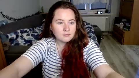KateeFox online show from 25, 5, 2026