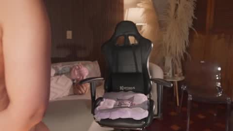  Kate Owens  online show from 23, 4, 2026