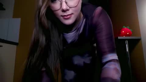 Snapshot of katerosen chatting on 7, 11, 2025 KATE online show from 7, 11, 2025