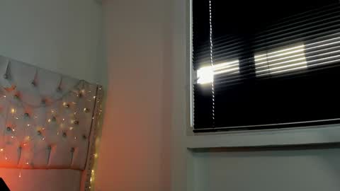 Snapshot of katestone_again chatting on 10, 1, 2025 love meeee online show from 10, 1, 2025