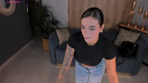 K A T E  online show from 10, 7, 2026