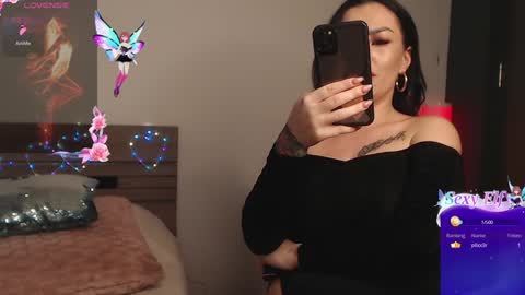 Snapshot of katey_riva35708 chatting on 16, 1, 2025 KateyRiva online show from 16, 1, 2025