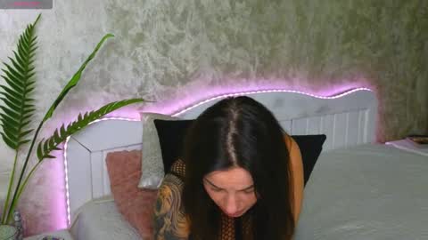 Snapshot of katey_riva35708 chatting on 18, 9, 2025 KateyRiva online show from 18, 9, 2025