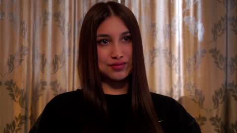 Snapshot of katharynflaig chatting on 14, 4, 2026 OLIVIA online show from 14, 4, 2026