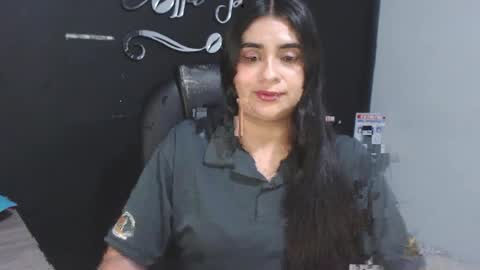 Snapshot of kathe0v chatting on 4, 4, 2026 Call me Lau online show from 4, 4, 2026