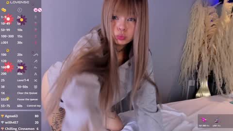 KatheGomez  online show from 6, 1, 2025