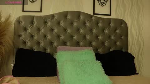 kathh_latorre online show from 25, 4, 2026