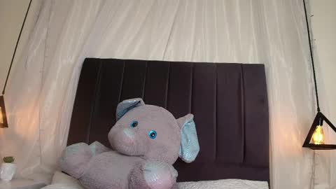 Snapshot of katia_gh chatting on 2, 4, 2026 Katia online show from 2, 4, 2026