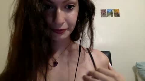 katie_jones_30 online show from 25, 7, 2026