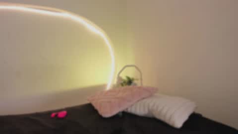 Snapshot of katiepeach_ chatting on 28, 7, 2026 Katy IGPeach kat666 online show from 28, 7, 2026