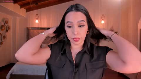 Kate Stonne online show from 4, 10, 2025