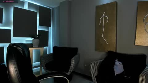 Kate Stonne online show from 12, 3, 2026