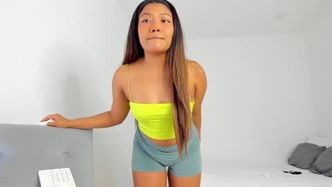 Follow me on instagram and twitter as correaktnees online show from 30, 1, 2025