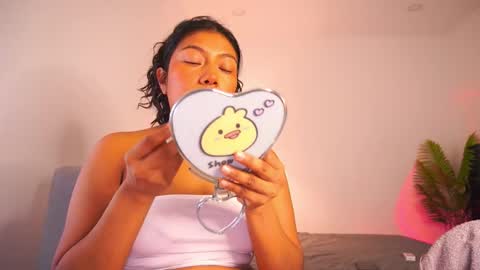 Follow me on instagram and twitter as correaktnees online show from 3, 11, 2025