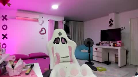 Katrin  online show from 12, 1, 2026