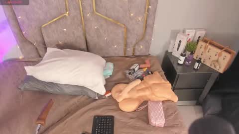 Katerine online show from 12, 9, 2025