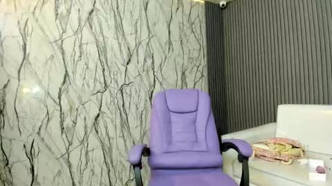 katteyes_ online show from 6, 4, 2026