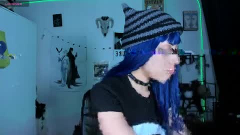 kattx   independent model online show from 27, 4, 2026