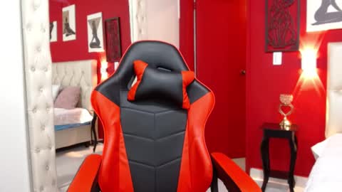 Snapshot of katty_cooper1 chatting on 28, 11, 2025 katty online show from 28, 11, 2025