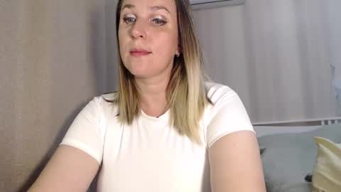 Katty Fox online show from 11, 9, 2025