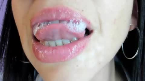 Snapshot of katty_mouth chatting on 14, 6, 2026 Katty online show from 14, 6, 2026