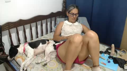 Snapshot of kattydirty144 chatting on 8, 7, 2026 angel online show from 8, 7, 2026