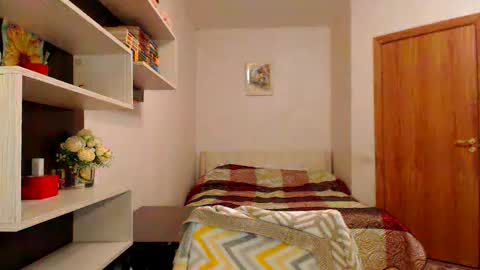 KattySapphire online show from 25, 1, 2025