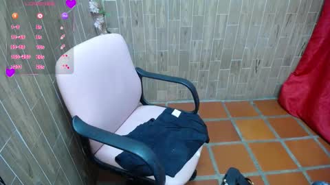 Snapshot of katy2425 chatting on 22, 9, 2025 Katy online show from 22, 9, 2025