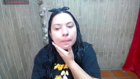 Snapshot of katy2425 chatting on 18, 11, 2025 Katy online show from 18, 11, 2025