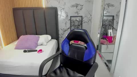 KATY  online show from 18, 2, 2026