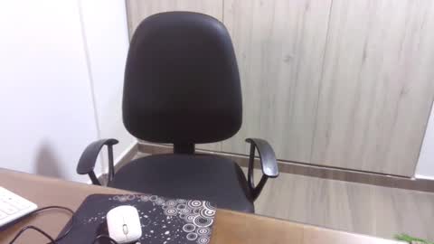  Khawit  online show from 11, 2, 2025