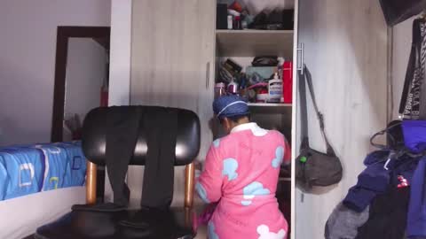  Khawit  online show from 9, 9, 2025