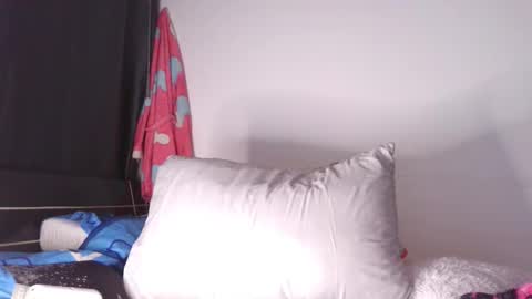  Khawit  online show from 15, 9, 2025