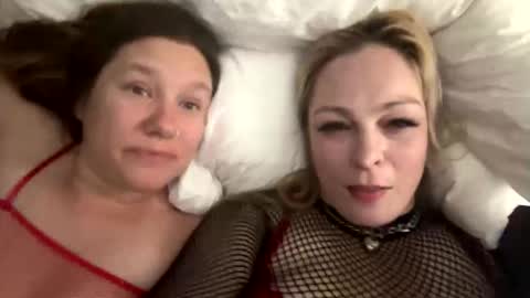 Snapshot of kay_la chatting on 16, 10, 2025 kay_la online show from 16, 10, 2025