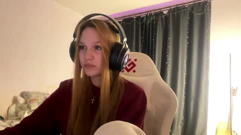 Amia online show from 22, 4, 2026