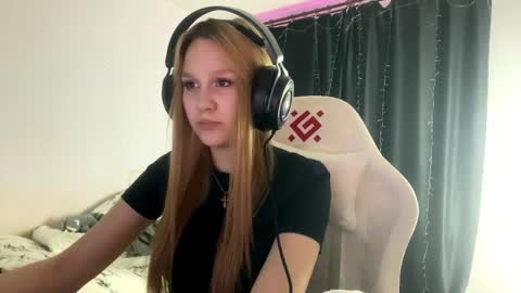 Amia online show from 24, 4, 2026