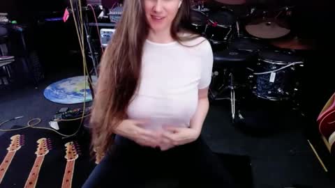 Kayla online show from 6, 5, 2026