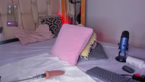 Kayla online show from 12, 6, 2026