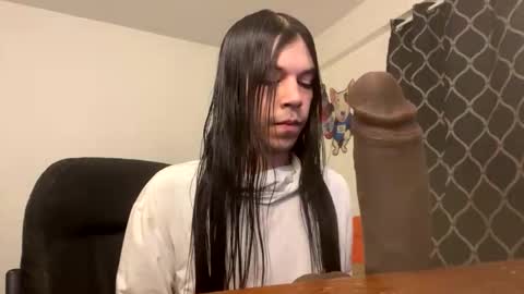 Snapshot of kayla_femboy23 chatting on 24, 11, 2025 kayla_femboy23 online show from 24, 11, 2025