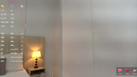 Snapshot of kayla_roux chatting on 13, 5, 2026 Kayla online show from 13, 5, 2026