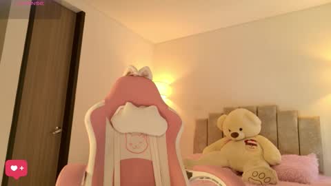 Kayla  online show from 22, 9, 2025