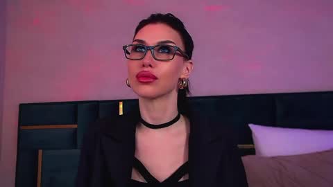 Kayla online show from 23, 5, 2026