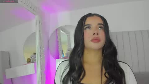 Kayla online show from 22, 7, 2026