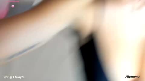 Snapshot of kayle__11 chatting on 17, 10, 2025 INSTAGRAM AND TW 11kayle online show from 17, 10, 2025