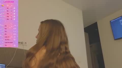 Snapshot of kaylee_ee chatting on 5, 1, 2026 kaylee_ee online show from 5, 1, 2026