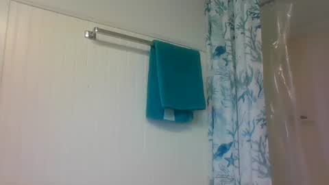 kaylee kakes online show from 11, 10, 2025