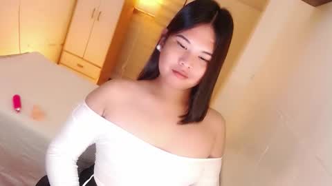 Y O U R        F U T U R E       K A Y L E E  online show from 29, 9, 2025