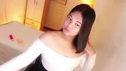 Y O U R        F U T U R E       K A Y L E E  online show from 2, 10, 2025